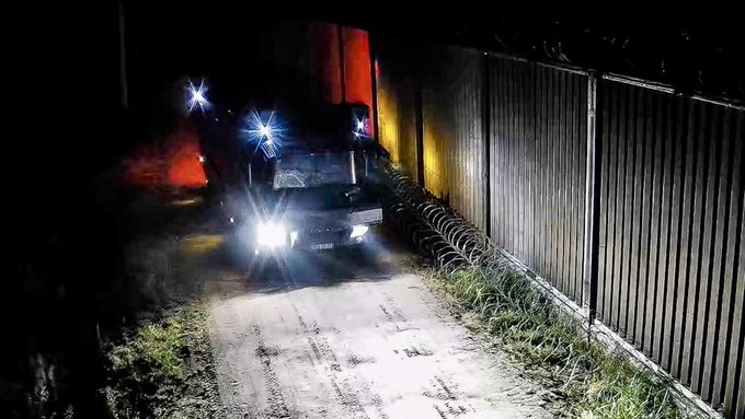 Polska Straż Graniczna użyła działek wodnych wobec migrujących na granicę polsko-białoruską