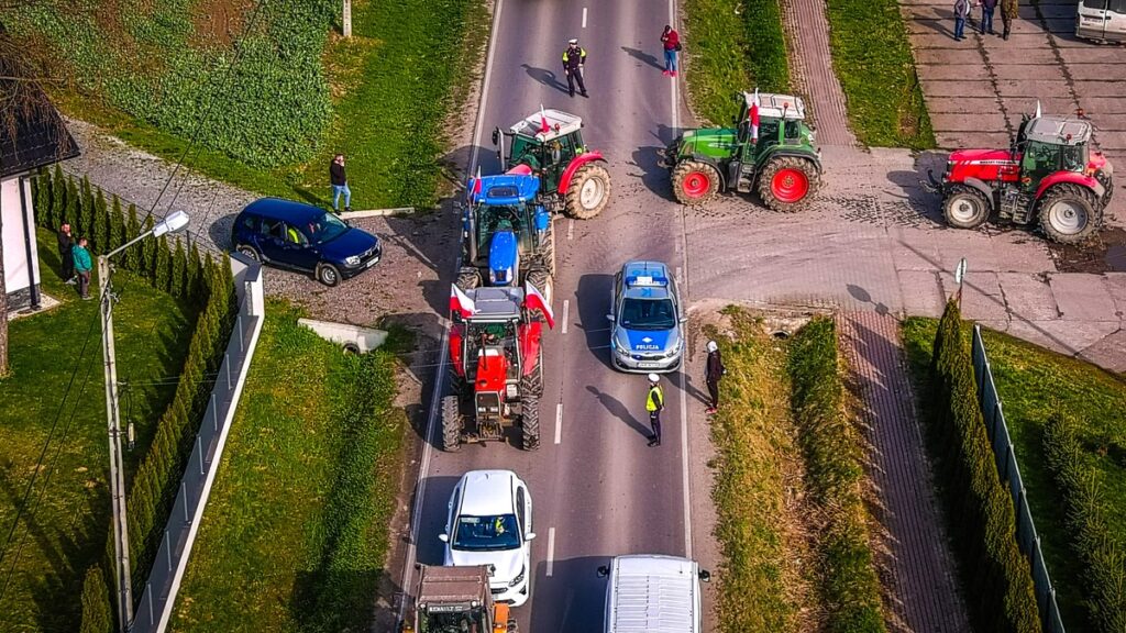 Protesty rolników na Podkarpaciu zakończone! Utrudnienia w ruchu drogowym ustąpiły.