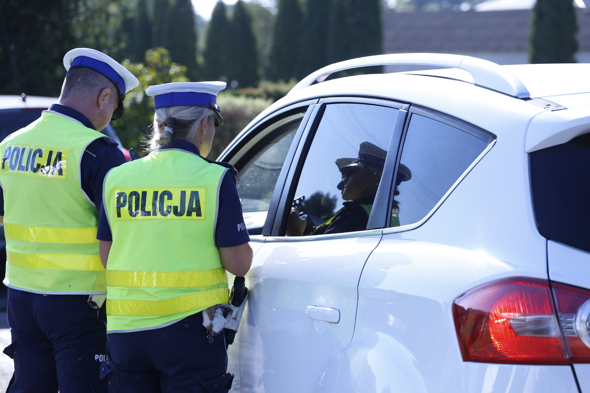 Bezpieczny majowy weekend na Podkarpaciu: 35 wypadków, 39 rannych, 53 zatrzymanych za jazdę po alkoholu